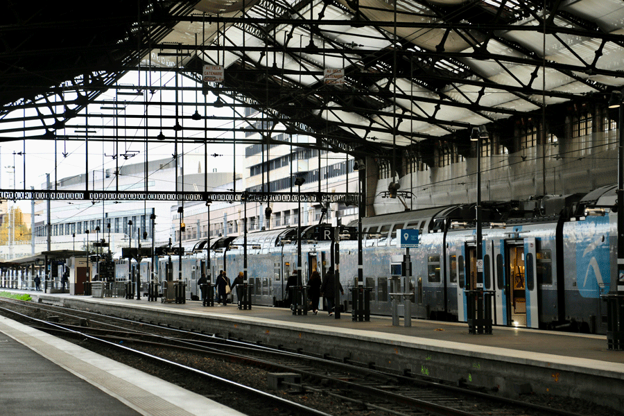 Meilleurs parcs d’attractions accessibles en train sans voiture