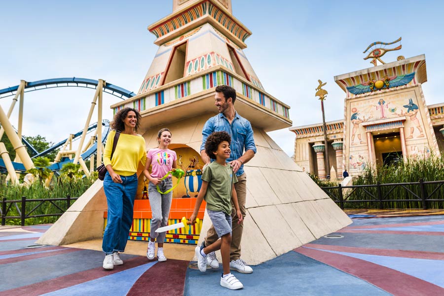 Attraction à sensations du Parc Astérix pendant une visite optimisée